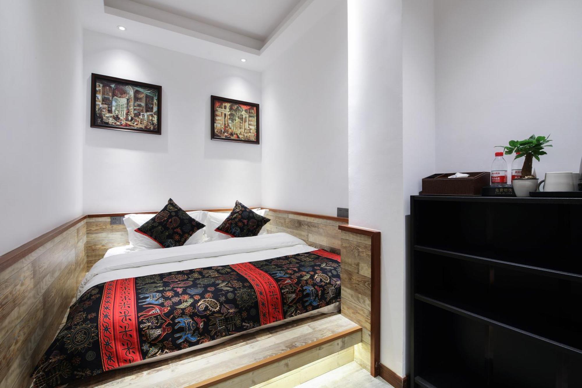 צ'ונגקינג Zou Qu Ye Travel Hotel מראה חיצוני תמונה