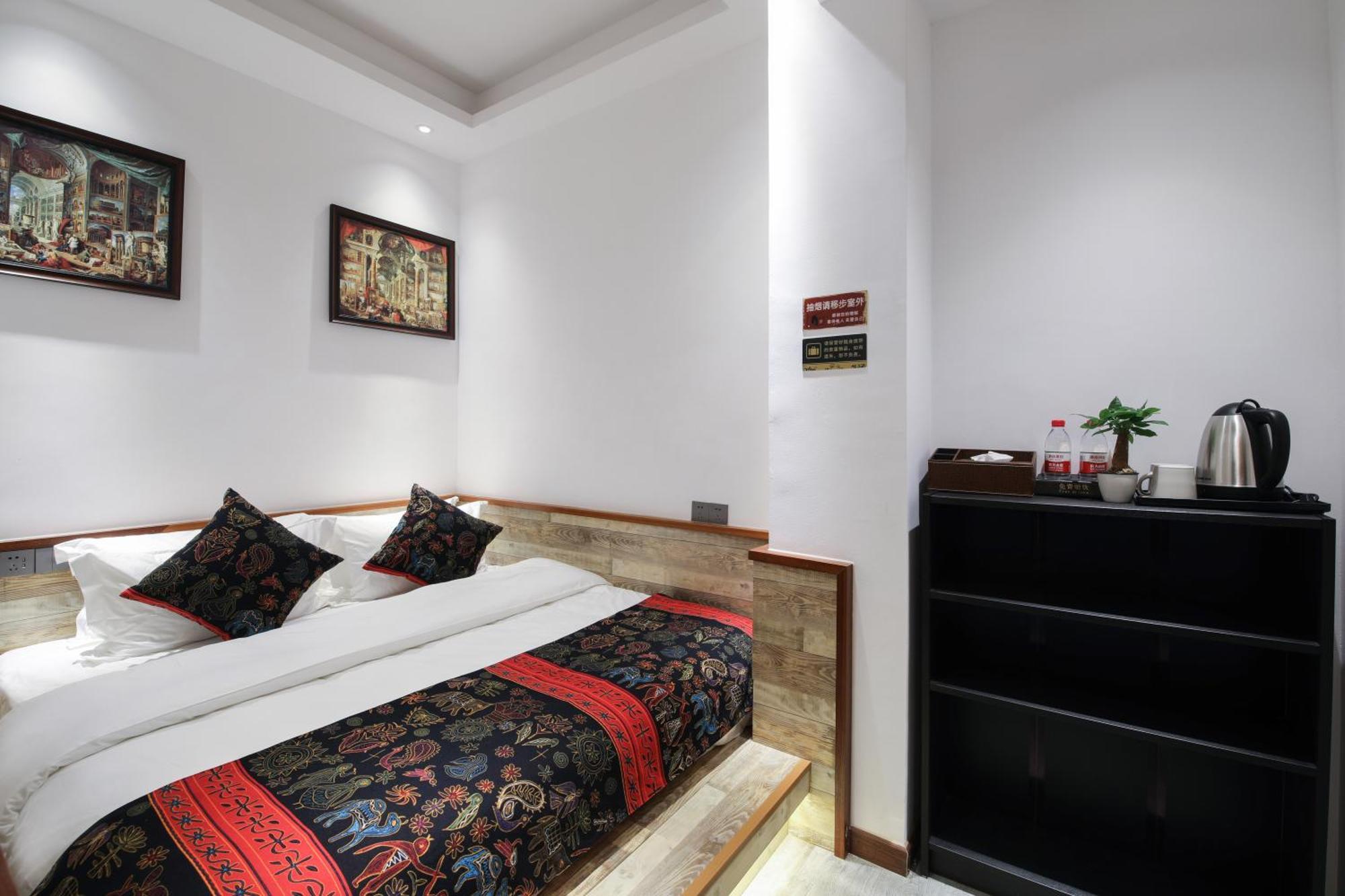 צ'ונגקינג Zou Qu Ye Travel Hotel מראה חיצוני תמונה