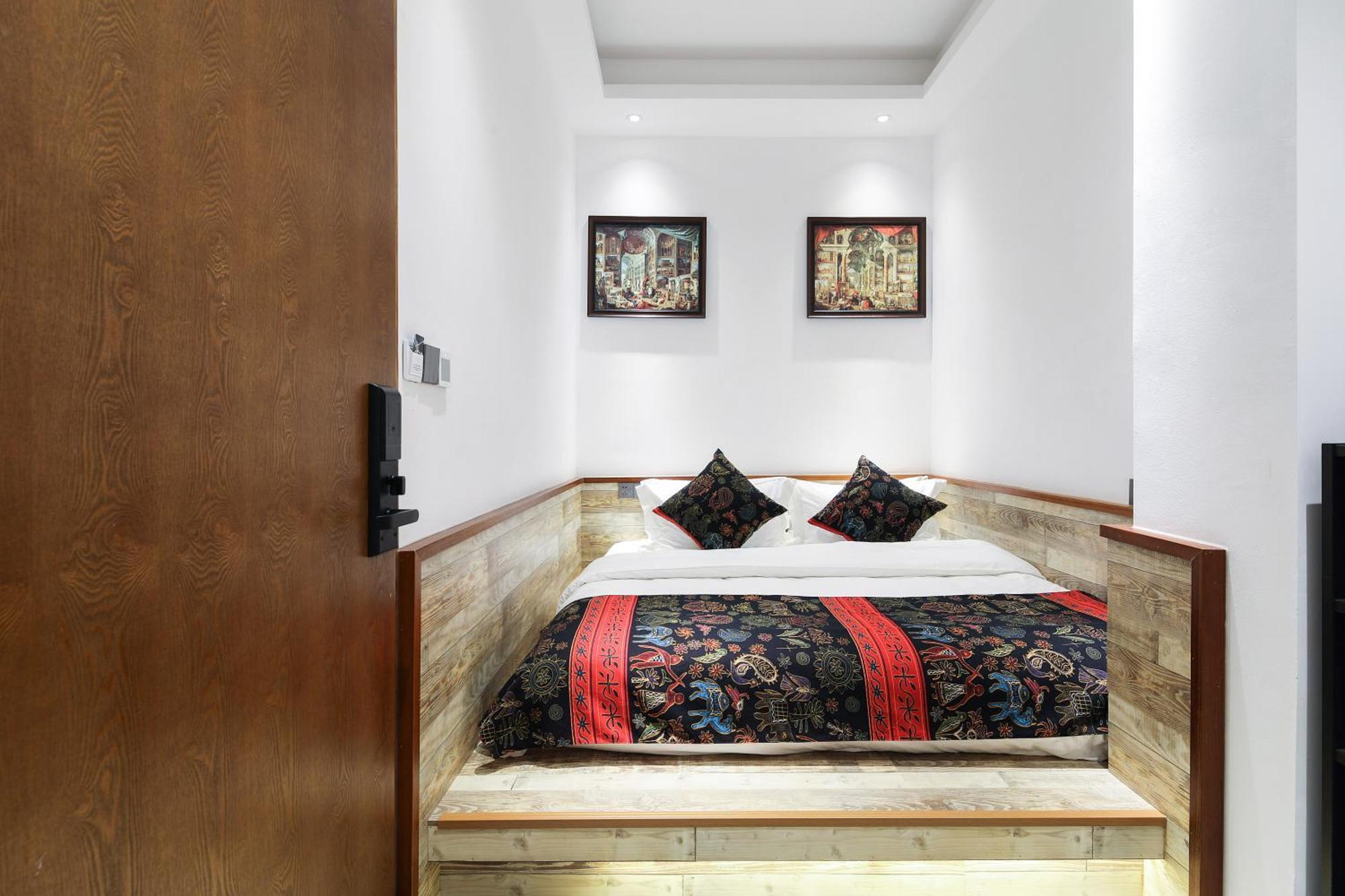 צ'ונגקינג Zou Qu Ye Travel Hotel מראה חיצוני תמונה