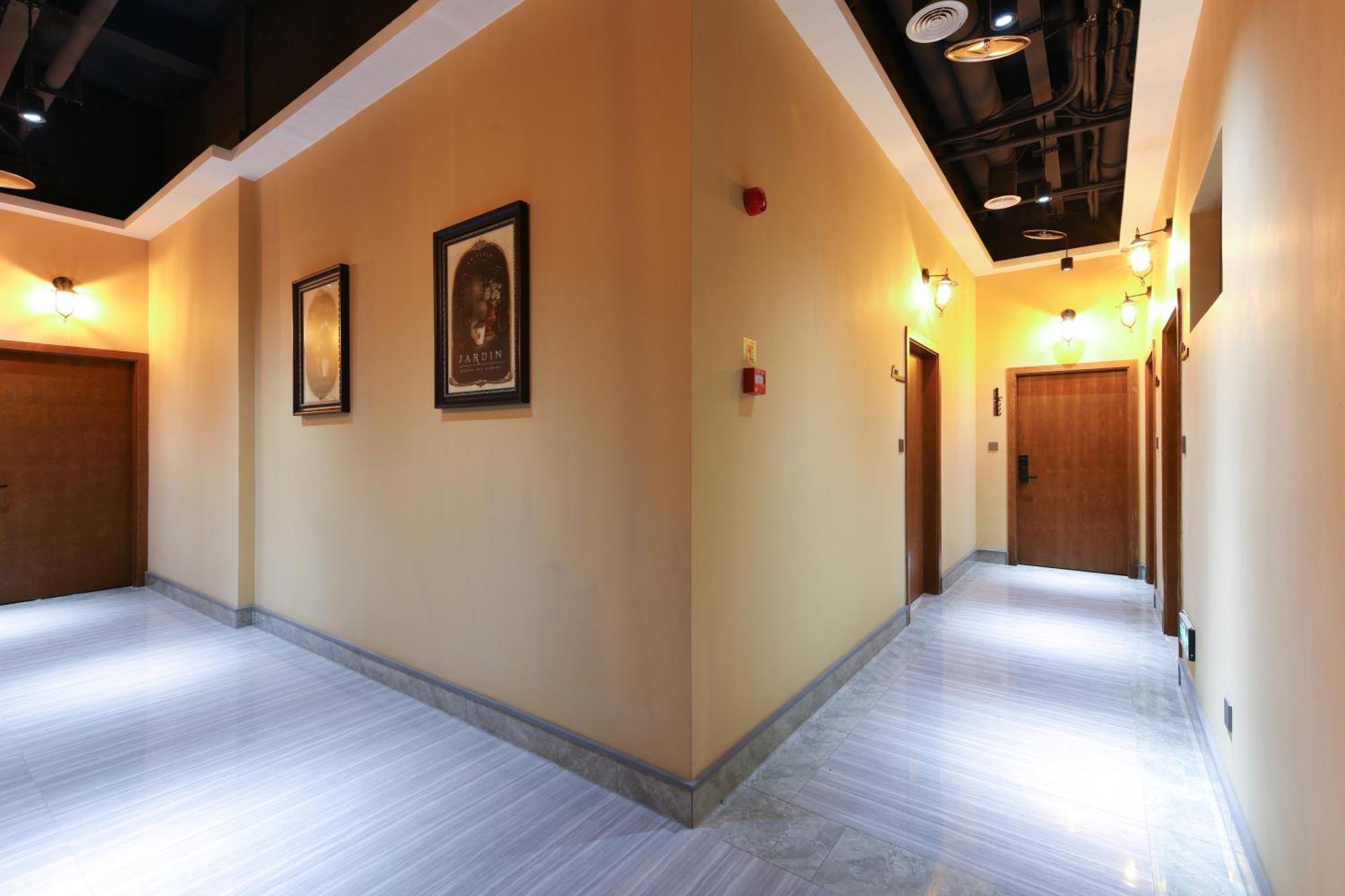 צ'ונגקינג Zou Qu Ye Travel Hotel מראה חיצוני תמונה