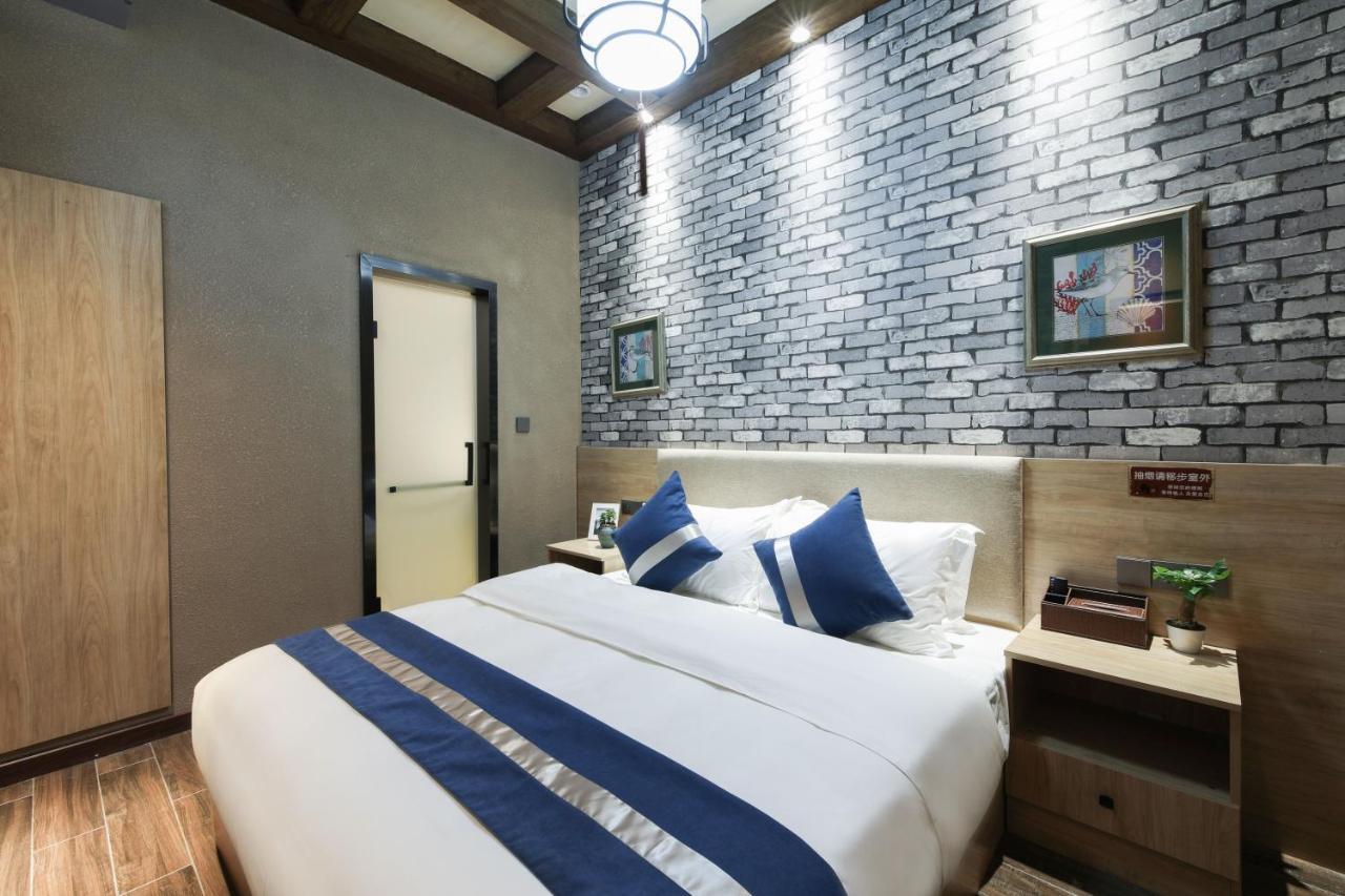 צ'ונגקינג Zou Qu Ye Travel Hotel מראה חיצוני תמונה