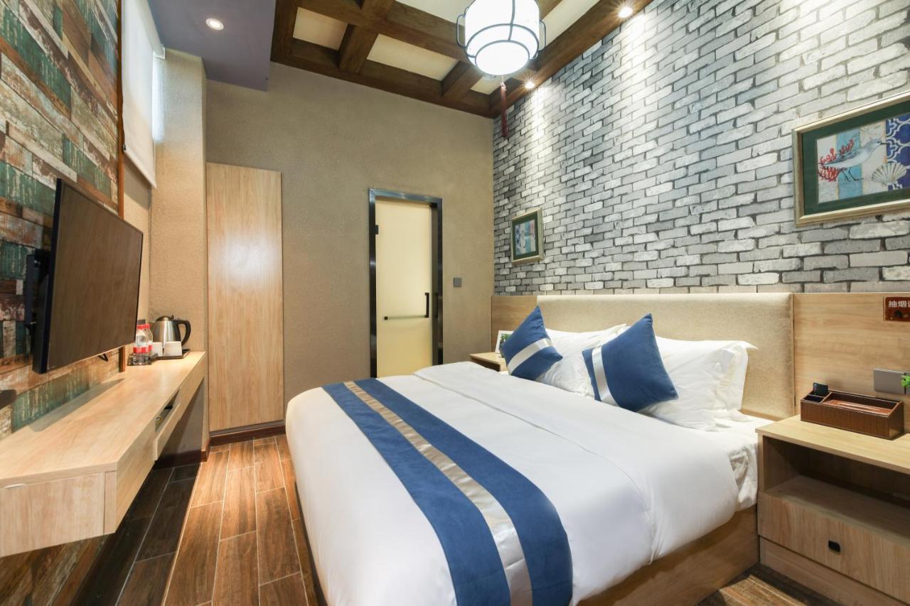 צ'ונגקינג Zou Qu Ye Travel Hotel מראה חיצוני תמונה
