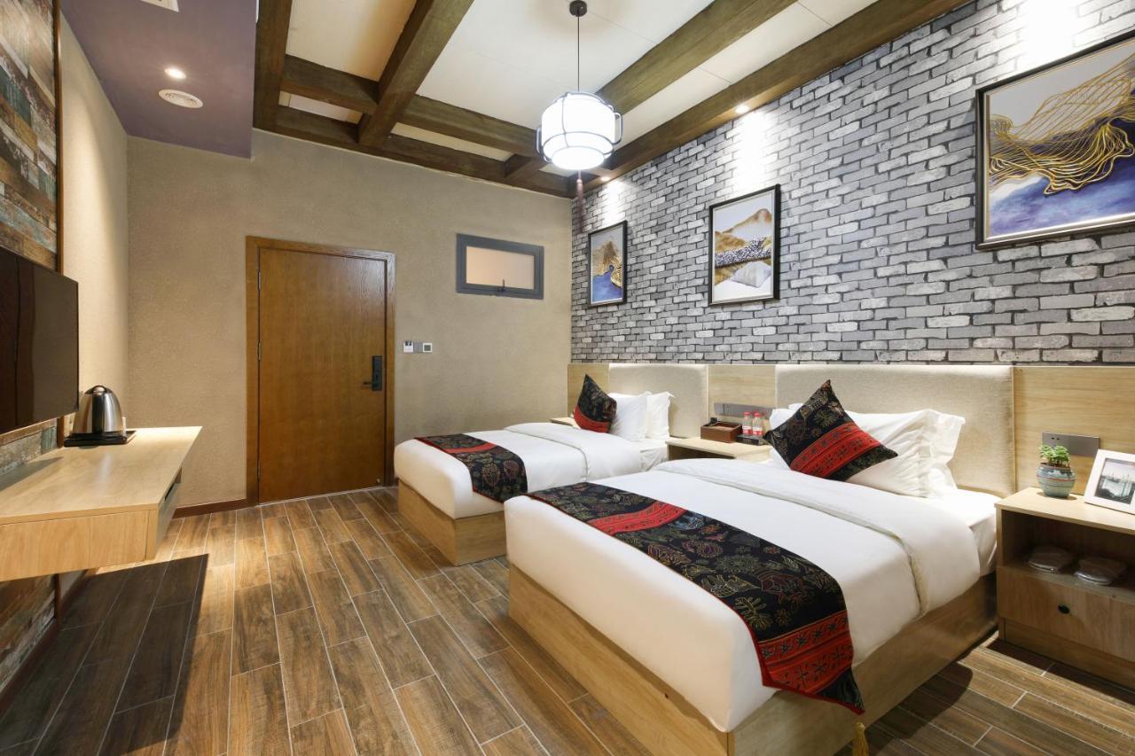 צ'ונגקינג Zou Qu Ye Travel Hotel מראה חיצוני תמונה