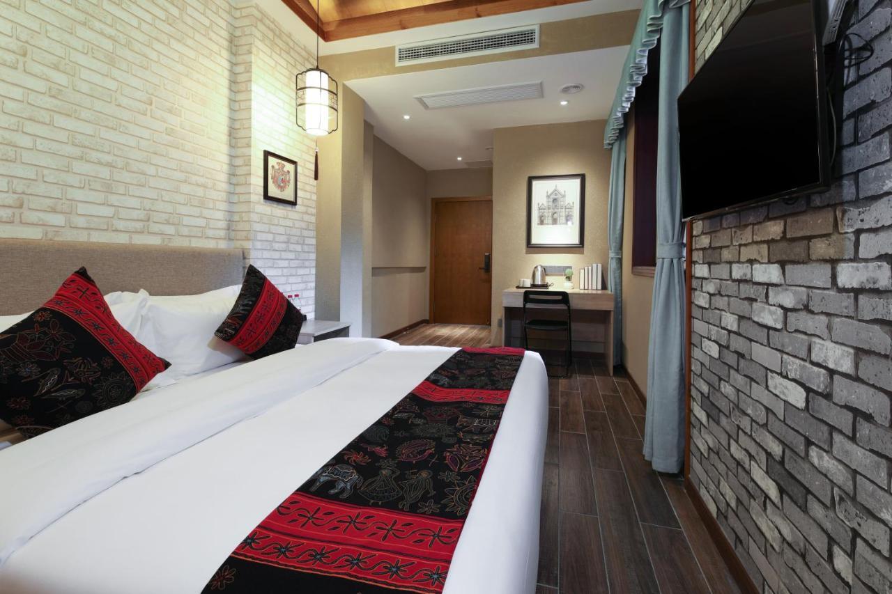 צ'ונגקינג Zou Qu Ye Travel Hotel מראה חיצוני תמונה
